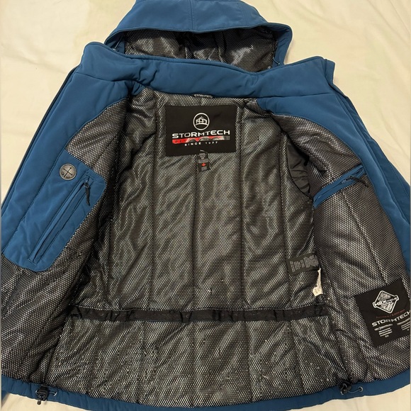 Stormtech Jacket (Small) - Picture 3 of 5